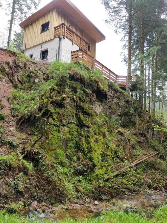 Le Refuge Perche Du Saut De La Bourrique Spa, Terrain Cloture Жерарме Экстерьер фото