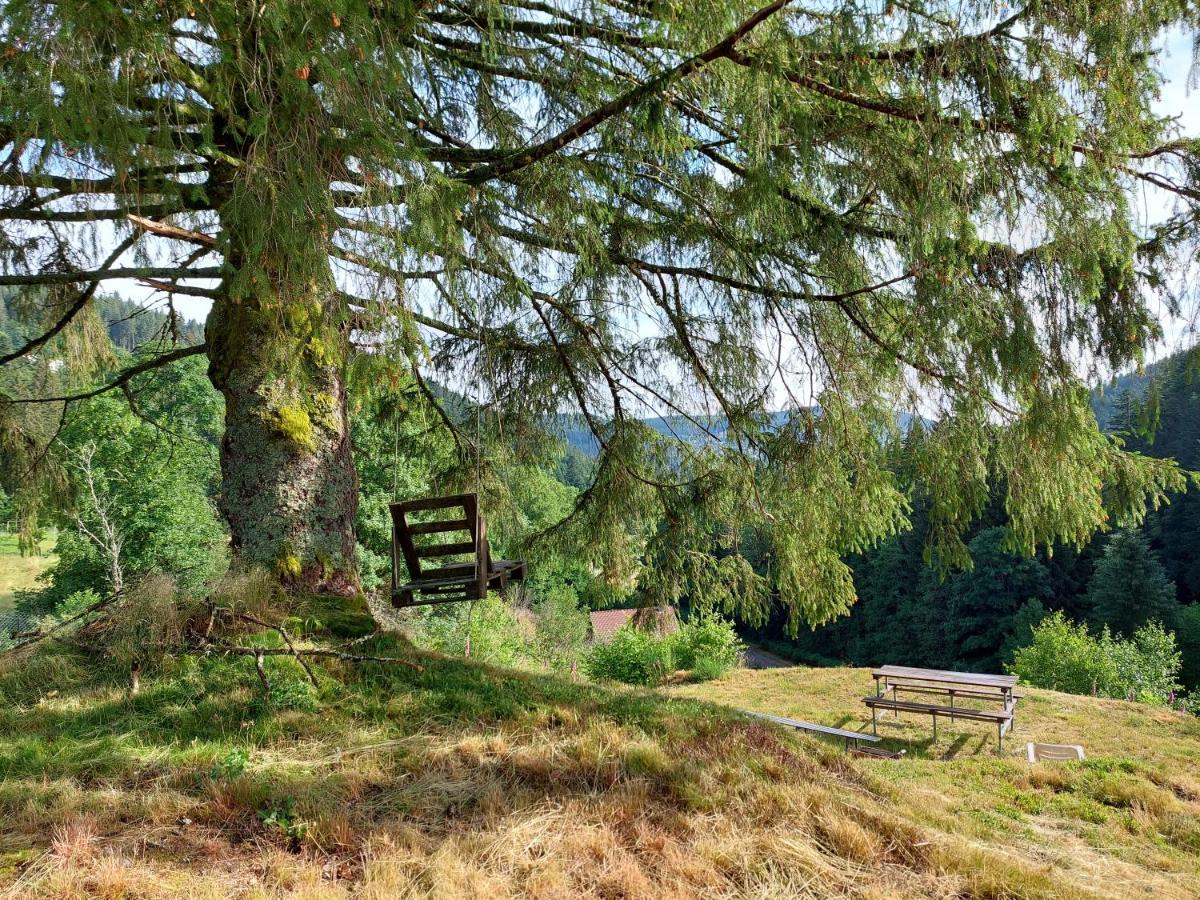Le Refuge Perche Du Saut De La Bourrique Spa, Terrain Cloture Жерарме Экстерьер фото